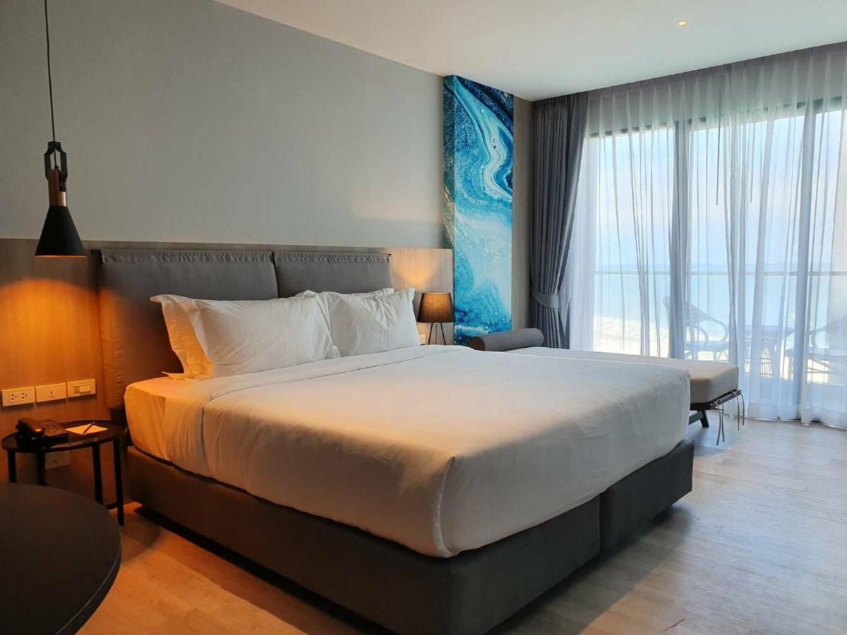 Fortune Saeng Chan Beach Hotel Rayong - Sha Plus Kültér fotó
